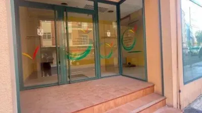 Local comercial en alquiler en Calle de la Batalla del Salado - Vista 4