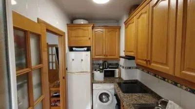 Apartment on Beniajan Street photo 9