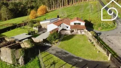 Chalet in Barbeito (Regueira, A) photo 2