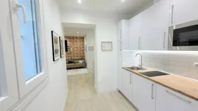 Flat on Calle de Relatores photo 5