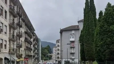 Pis – Pravia, Praúa - Més
