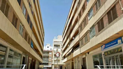 Apartment on Av. Doctor Gregorio Mananon 70 photo 27