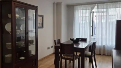 Piso – Santiago de Compostela, Santa Marta - Más
