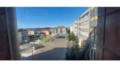 Flat in Lalín photo 3
