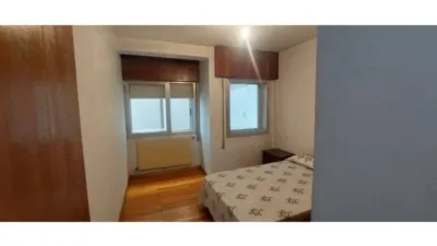 Flat in Lalín photo 6