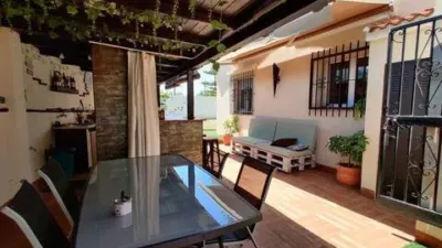 Chalet on Calle del Cañaveral photo 15