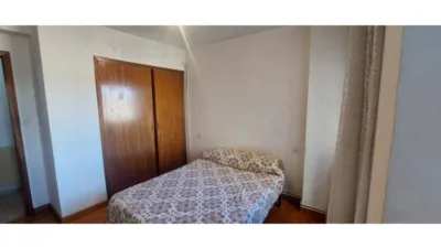Flat in Lalín photo 4