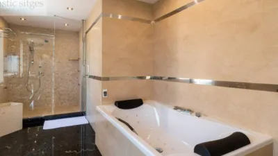 House in Can Girona-Terramar-Vinyet photo 43