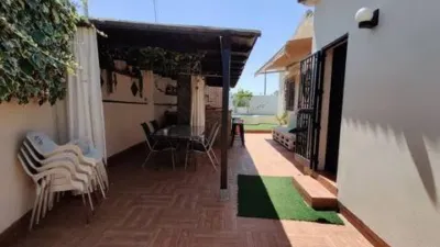 Chalet on Calle del Cañaveral photo 14