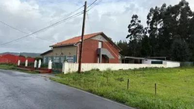 Chalet en El Feal-Xuvia photo 8
