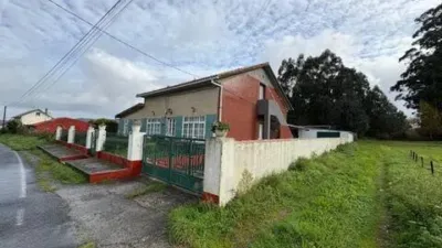 Chalet in El Feal-Xuvia photo 4