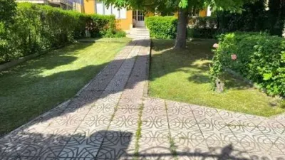 Chalet in Dueñas photo 3