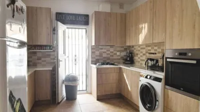 Casa – San Miguel de Salinas, Urbanización Las Filipinas - Més