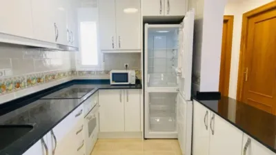 Pis – Orihuela, Urbanización San José IV R2, Urbanización La Zenia II - Més