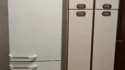 Piso en alquiler en Calle de Uría, cerca de Calle de González del Valle, Centro (Oviedo) de 1.100 €<span>/mes</span>