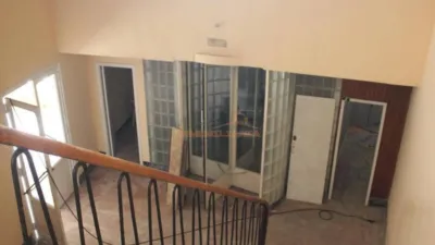 Edificio en venta en Neda - More