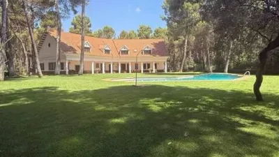 Chalet on Urbanizacion Pinares del Jucar Street, No Number photo 5