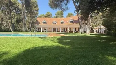 Chalet on Urbanizacion Pinares del Jucar Street, No Number photo 2