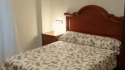 Piso en alquiler en Calle de Uría, cerca de Calle de González del Valle, Centro (Oviedo) de 1.100 €<span>/mes</span>