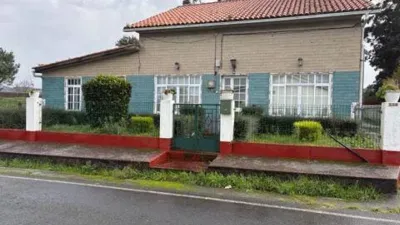 Chalet en El Feal-Xuvia photo 10