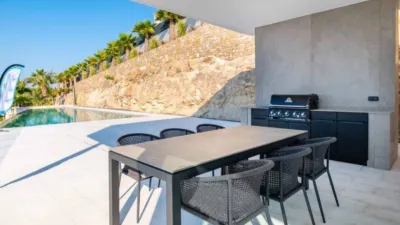 Chalet in La Fustera photo 34