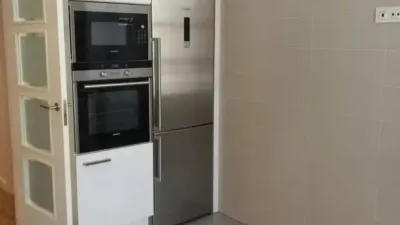 Piso en alquiler en Calle de Fray Ceferino, Centro (Oviedo) de 1.400 €<span>/mes</span>