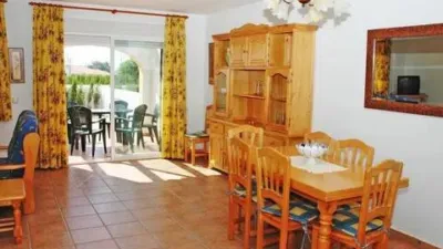 Townhouse on Avinguda de la Generalitat Valenciana photo 3
