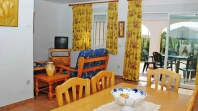 Townhouse on Avinguda de la Generalitat Valenciana photo 4