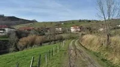 Rustic house on Veguilla Street photo 2