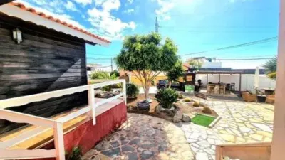 Chalet en calle Islas Baleares photo 3