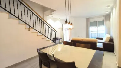 Townhouse on Juan de Borbón photo 8