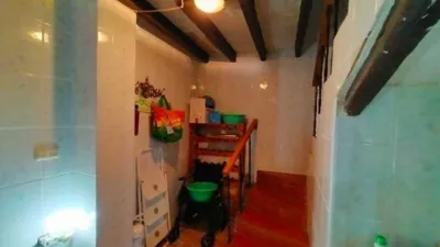 House in the University Area photo 14