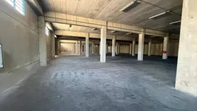 Nave industrial en alquiler en Calle Calle Dos Afiadores - Más