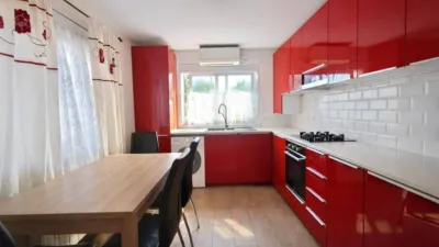 House in Urbanitzacions del Nord photo 10