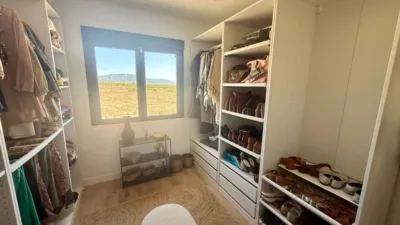 Villa in Camarillas photo 8
