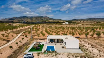 Villa in Camarillas photo 14