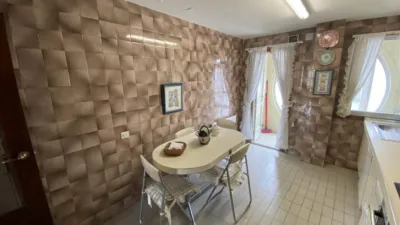 Apartment in Elviña-Barrio Flores-Matogrande-Someso photo 9