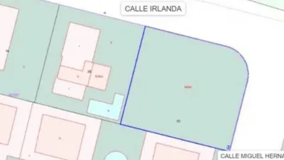 Terreno en venta en Calle Miguel Hernandez - Más