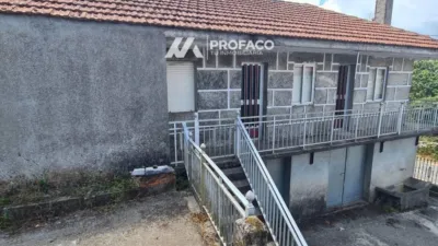 House in A Penela (Boborás) photo 3