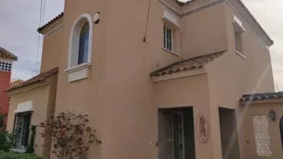 Casa – San Miguel de Salinas - Vista 2