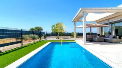 Chalet in Les Torroelles photo 7