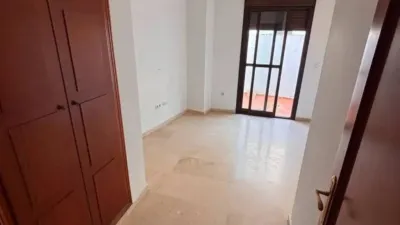 Apartment in Nueva Alcalá photo 13
