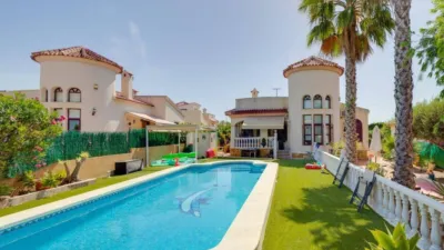 Casa – San Fulgencio, Urbanización La Marina-El Oasis - Més