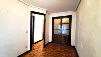 Piso en calle de Gregorio Uzquiano photo 4