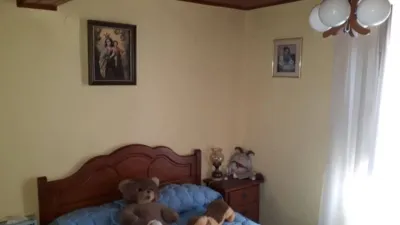 Casa – Ferrol, Bustelo - Más