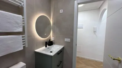 Apartment at Calle C. Maria Gil Vallejos 25 photo 24