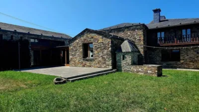 House in Salave photo 2