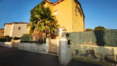 Chalet in Creixell photo 4