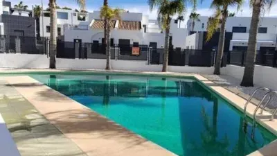Top-floor apartment on Calle Paso de Calais photo 28