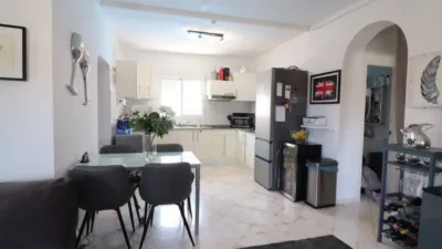 Casa – Orihuela, Urbanización Villacosta II-Las Filipinas, Villa Martín - Més
